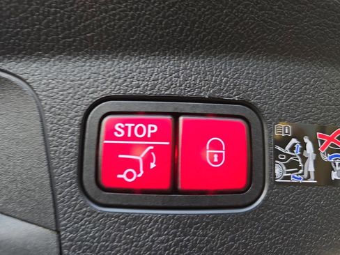 New 2026 Mercedes-Benz GLE 53 AMG 4MATIC Coupe image 13