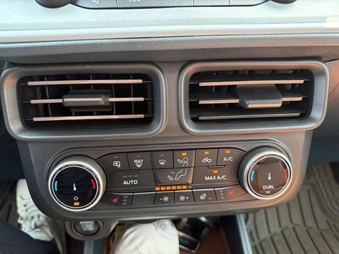 Used 2024 Ford Maverick Lariat FWD image 13