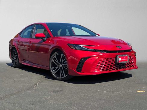 Certified 2025 Toyota Camry XSE w/ Premium Plus Package FWD image 1
