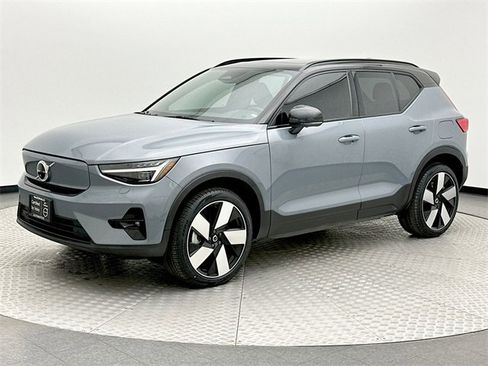 Certified 2023 Volvo XC40 Recharge Ultimate w/ Protection Package Premier image 1