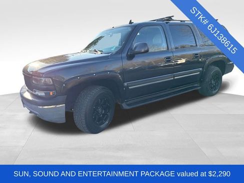 Used 2006 Chevrolet Suburban LT w/ Preferred Equipment Group image 3