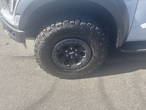 Used 2023 Ford F150 Raptor w/ Raptor Carbon Fiber Package image 11