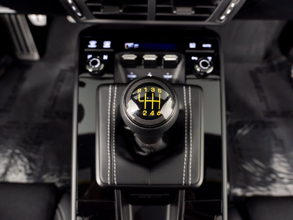 Certified 2026 Porsche 911 GT3 RWD image 35