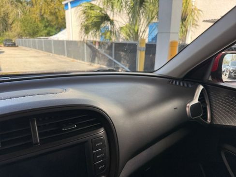 Used 2025 Kia Soul LX w/ LX Technology Package image 33