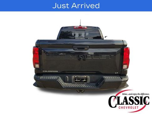 Used 2023 Chevrolet Colorado LT w/ LT Convenience Package image 7