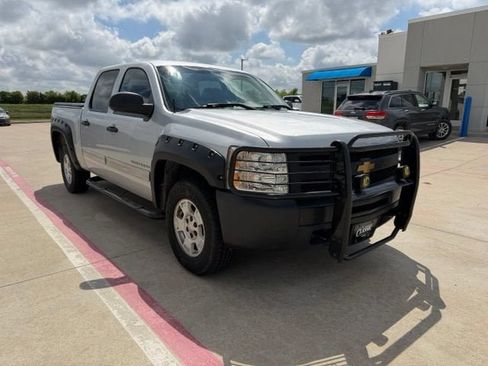 Used 2013 Chevrolet Silverado 1500 W/T AWD/4WD image 1