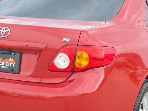 Used 2010 Toyota Corolla LE w/ All Weather Guard Pkg FWD image 21