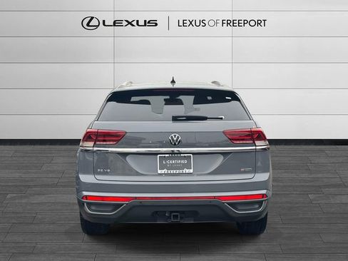 Used 2020 Volkswagen Atlas Cross Sport SE w/ Panoramic Sunroof Package image 6