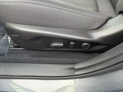 Used 2024 Subaru Crosstrek 2.0i Premium image 14