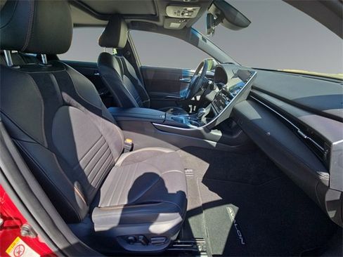 Used 2019 Toyota Avalon Touring image 19