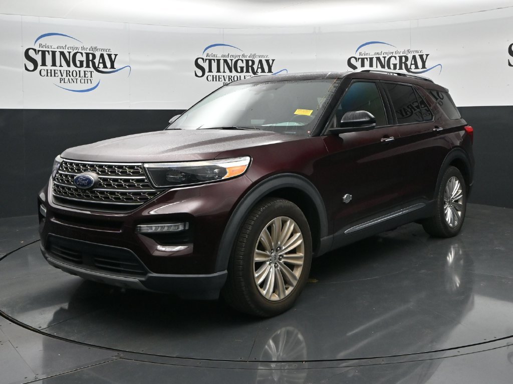 Used 2022 Ford Explorer King Ranch w/ Premium Technology Package RWD image 3