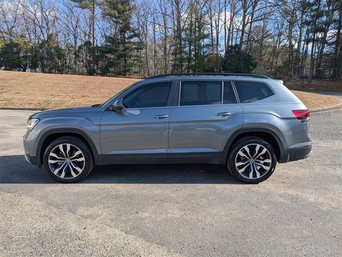 Used 2022 Volkswagen Atlas SE image 7