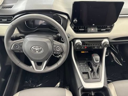 Used 2025 Toyota RAV4 XLE Premium w/ Weather Package AWD/4WD image 27