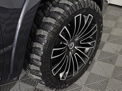 Used 2019 RAM 1500 Laramie RWD image 7
