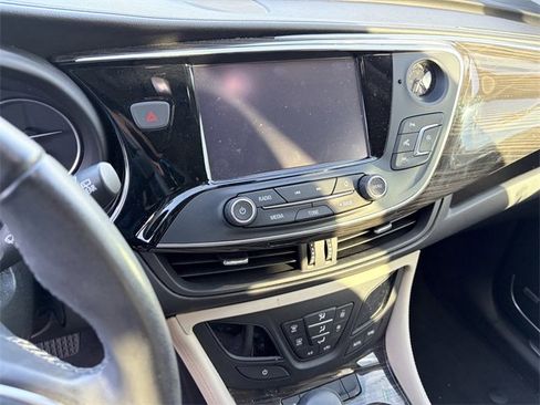 Used 2020 Buick Envision Premium w/ Driver Confidence Package image 8