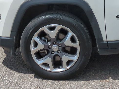 Used 2019 Jeep Compass Limited AWD/4WD image 14