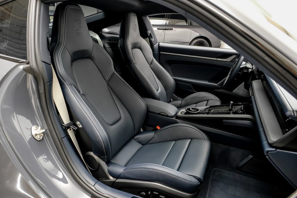Used 2025 Porsche 911 Carrera S RWD image 28