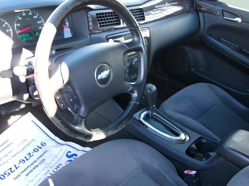 Used 2013 Chevrolet Impala LT image 12