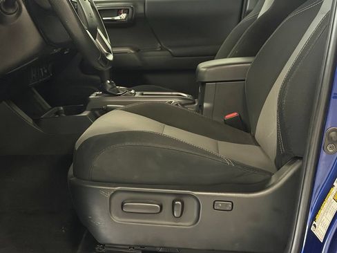 Used 2023 Toyota Tacoma TRD Off-Road RWD image 12