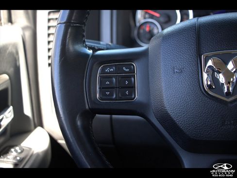 Used 2017 RAM 2500 SLT w/ Luxury Group image 13