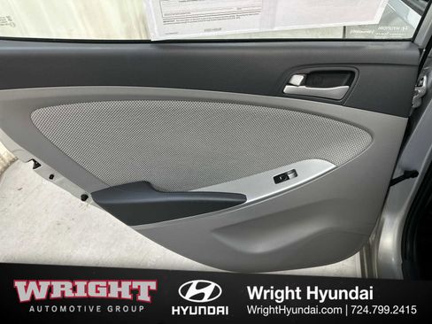 Used 2014 Hyundai Accent GLS image 12
