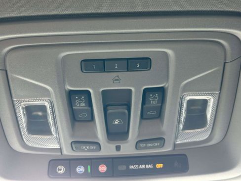 Used 2021 Chevrolet Silverado 1500 LT Trail Boss w/ Convenience Package II image 27