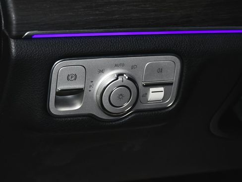 Used 2020 Mercedes-Benz GLE 450 4MATIC image 21