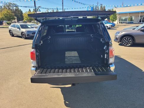 Used 2023 Toyota Tacoma TRD Off-Road AWD/4WD image 11