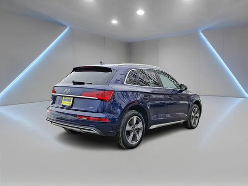 Used 2023 Audi Q5 2.0T Premium w/ Convenience Package image 5