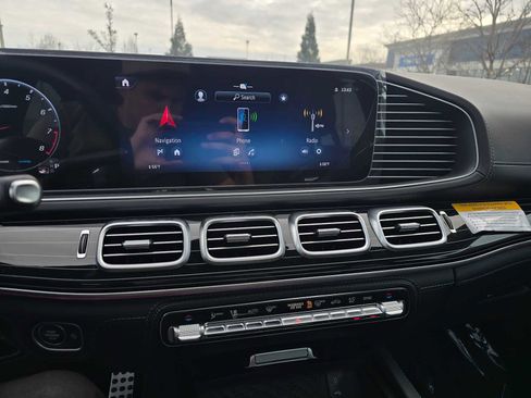 New 2025 Mercedes-Benz GLE 63 AMG S image 28