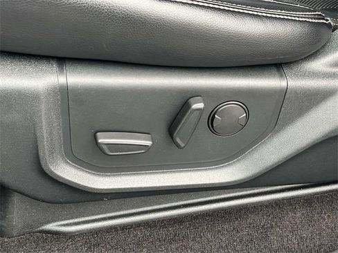 Used 2019 Ford F150 Lariat w/ Trailer Tow Package image 32