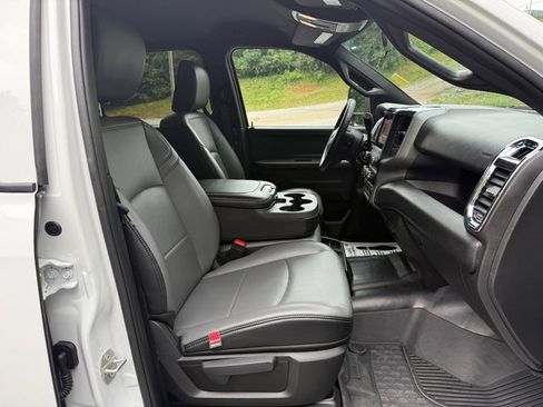 Used 2024 RAM 3500 Tradesman w/ Chrome Appearance Group image 18