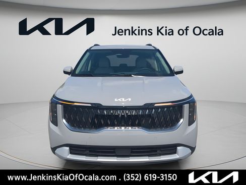 Certified 2026 Kia Carnival EX FWD image 8