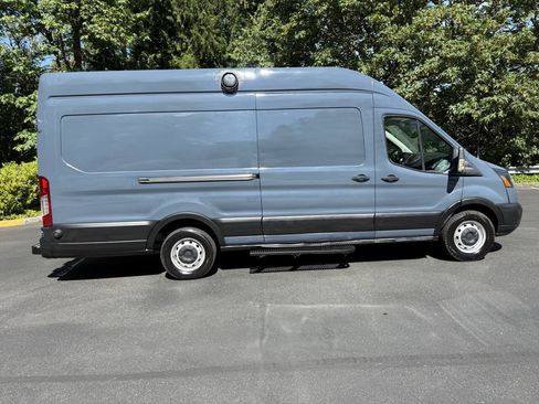 Used 2019 Ford Transit 250 148 High Roof Extended RWD image 6