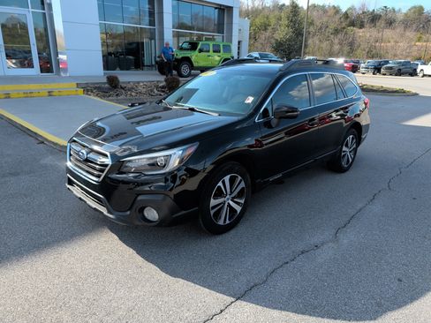 Used 2019 Subaru Outback 2.5i Limited image 2