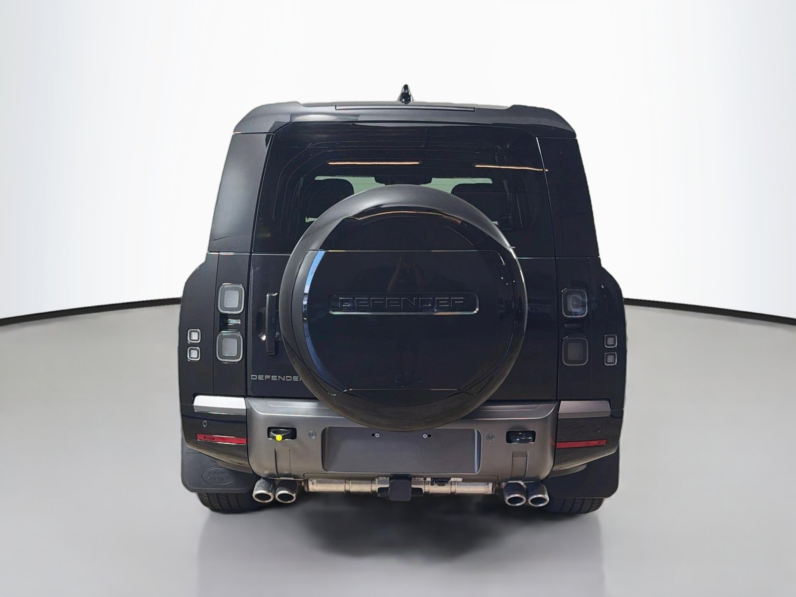 New 2026 Land Rover Defender 130 V8 AWD/4WD image 4
