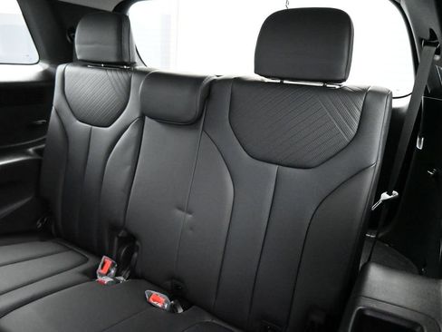 Used 2024 Hyundai Palisade SEL FWD image 19