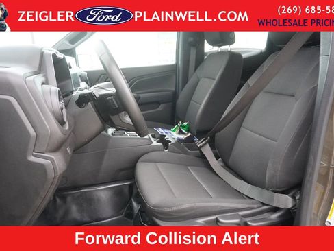 Used 2023 Chevrolet Colorado W/T image 17