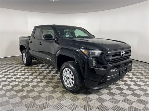 New 2025 Toyota Tacoma SR5 image 7