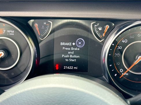 Used 2023 Jeep Wrangler Unlimited Sport image 13