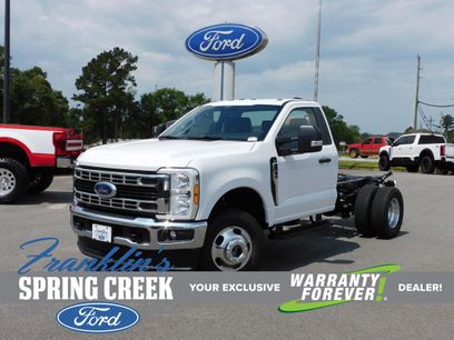 New 2025 Ford F350 XL w/ XL Chrome Package