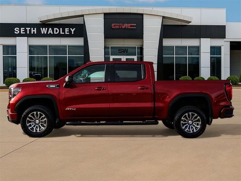 Used 2023 GMC Sierra 1500 AT4 w/ AT4 Preferred Package image 4
