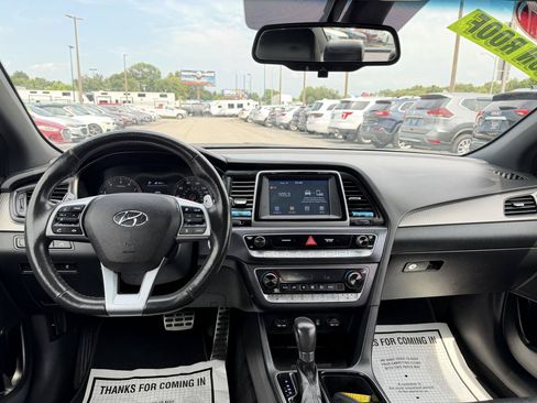 Used 2019 Hyundai Sonata Sport w/ Tech Package 03 FWD image 16