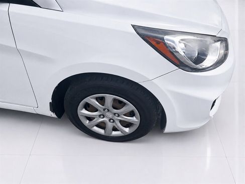Used 2012 Hyundai Accent GS FWD image 20