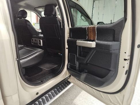 Used 2017 Ford F150 Lariat AWD/4WD image 21