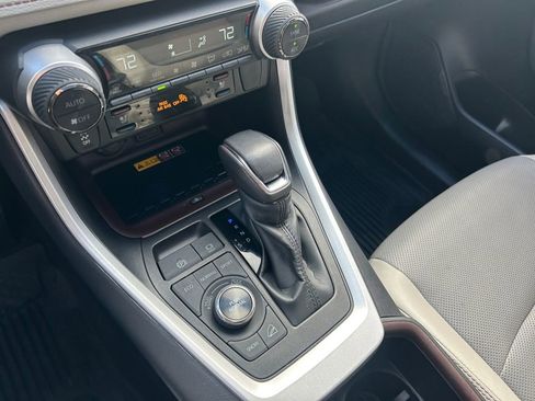 Used 2024 Toyota RAV4 Limited w/ Advanced Technology Package image 20