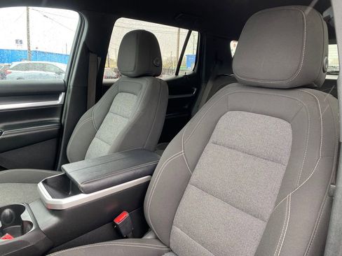Used 2025 GMC Terrain Elevation AWD/4WD image 10