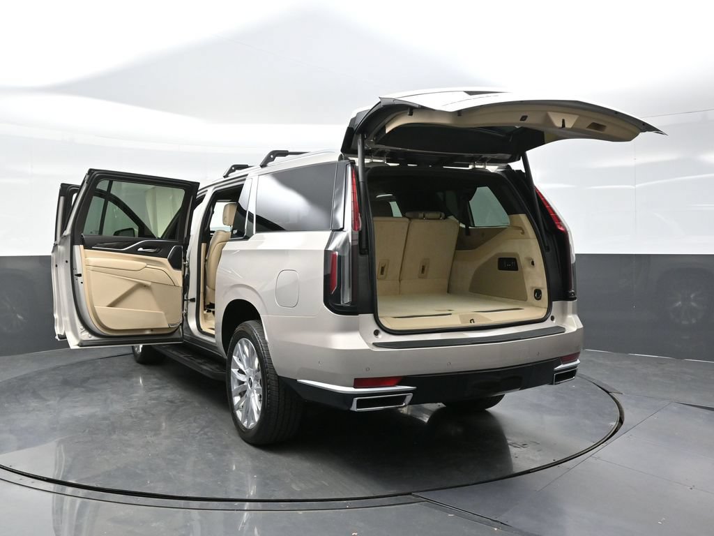 Certified 2024 Cadillac Escalade ESV Premium Luxury AWD/4WD image 43