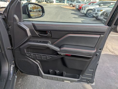 Certified 2025 Toyota Tacoma TRD Pro image 31