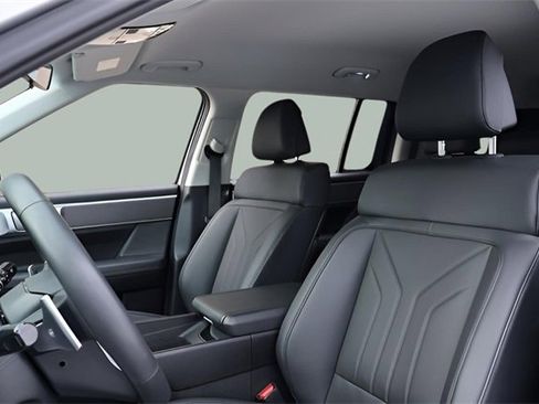 Used 2025 Hyundai Santa Fe SEL image 12